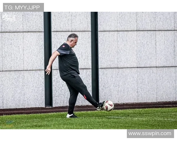 广州足球队防守表现分析：优缺点与未来改进方向探讨