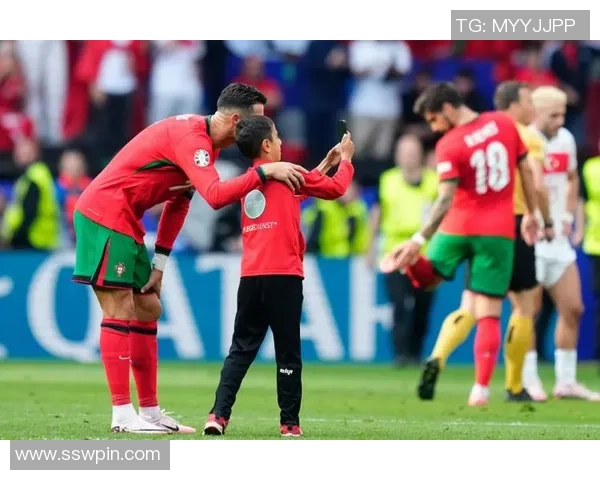 足球明星精彩瞬间集锦视频全览尽享球场魅力与激情时刻 足球明星精彩瞬间集锦视频全览尽享球场魅力与激情时刻